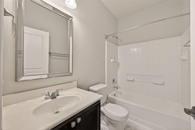 8110 Running Brook Lane, Rosenberg, TX 77469