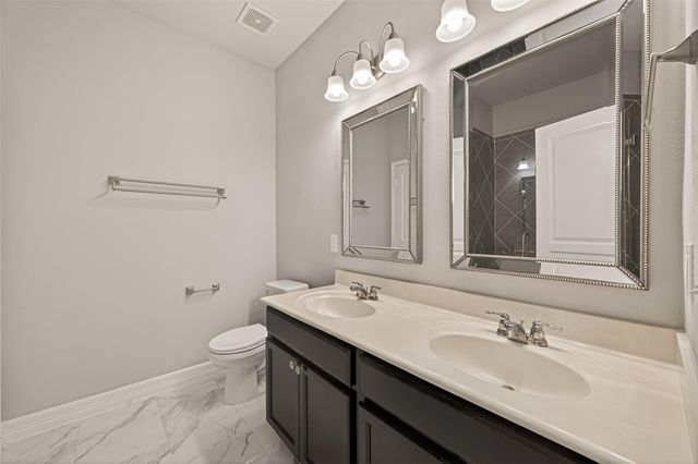 8110 Running Brook Lane, Rosenberg, TX 77469