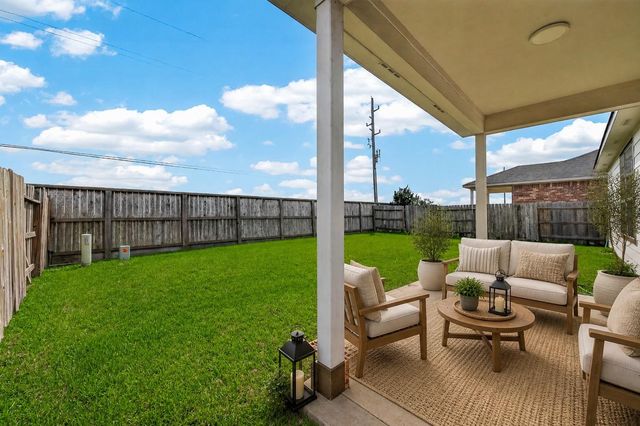 8110 Running Brook Lane, Rosenberg, TX 77469