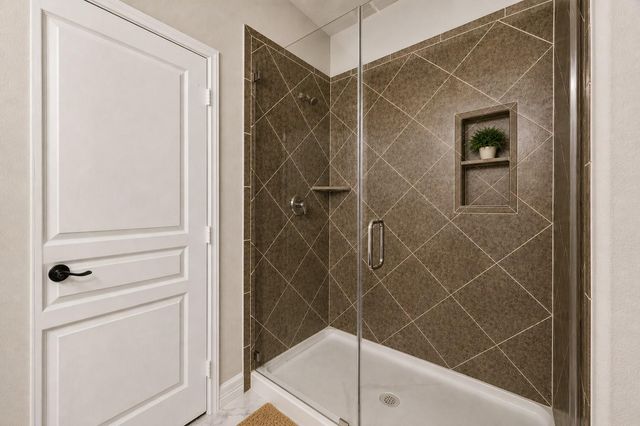 8110 Running Brook Lane, Rosenberg, TX 77469