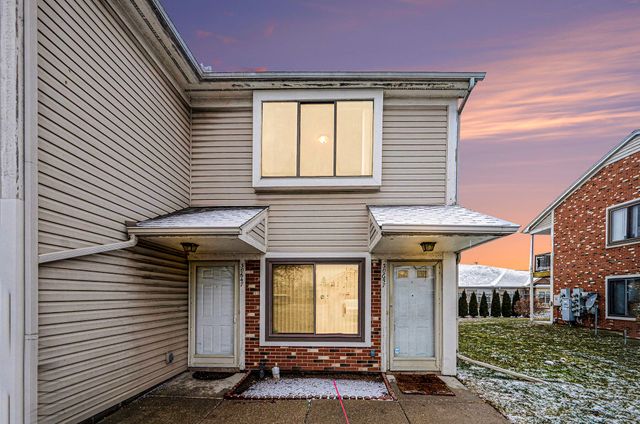 30657 Hidden Pines Lane, Roseville City, MI 48066