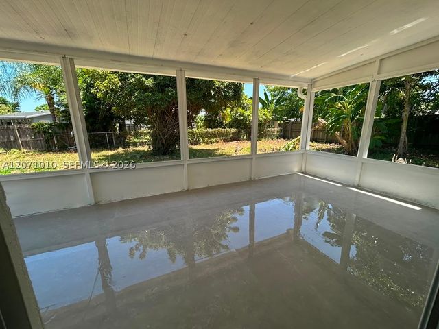 345 SW 18th Ave, Homestead, FL 33030