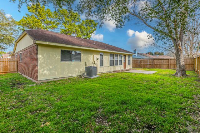 2510 N Rim Drive, Houston, TX 77067