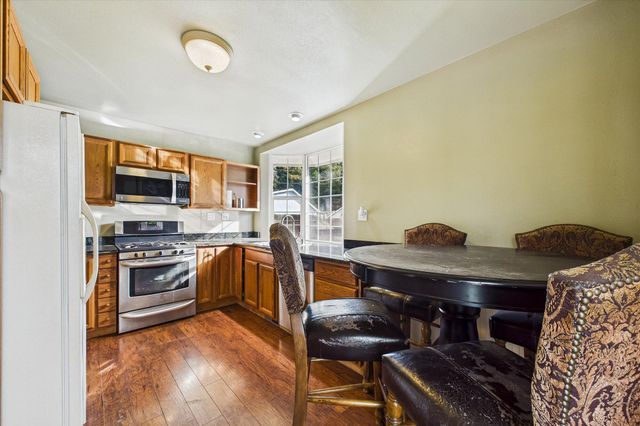 1712 Hodgson Street, Eureka, CA 95503