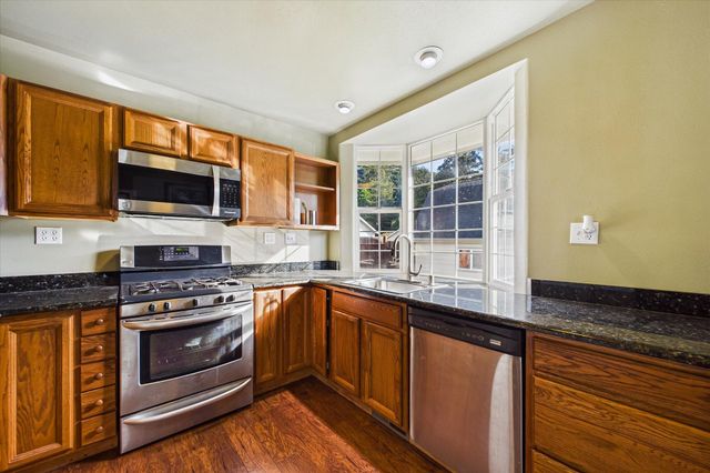 1712 Hodgson Street, Eureka, CA 95503