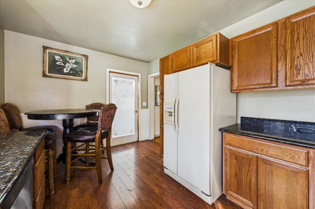 1712 Hodgson Street, Eureka, CA 95503