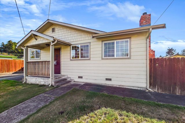 1712 Hodgson Street, Eureka, CA 95503