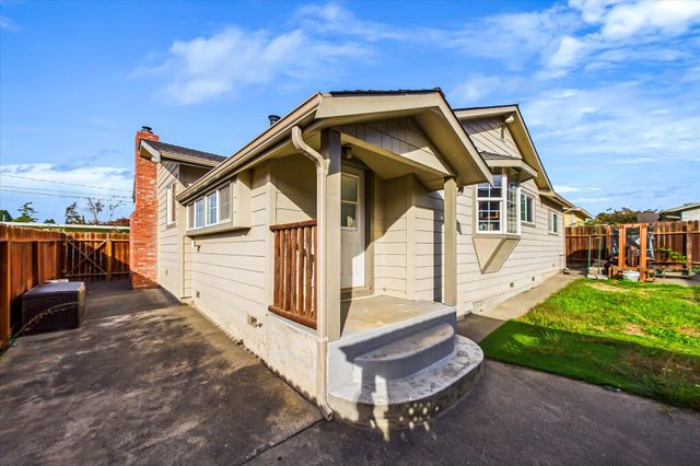 1712 Hodgson Street, Eureka, CA 95503
