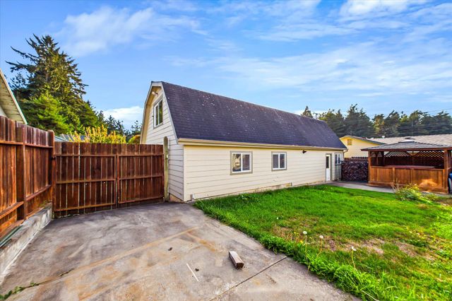 1712 Hodgson Street, Eureka, CA 95503
