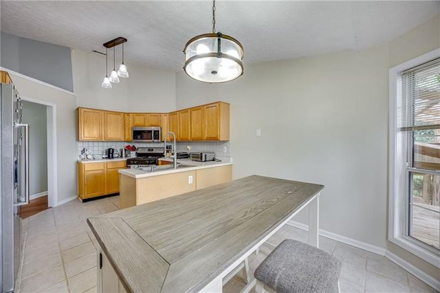 5904 CLIPPER BAY, Flowery Branch, GA 30542