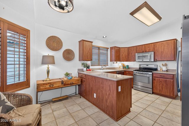 10817 W IRMA Lane, Peoria, AZ 85373