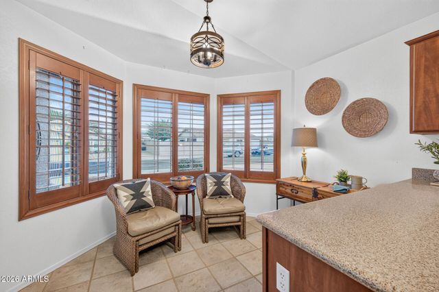 10817 W IRMA Lane, Peoria, AZ 85373