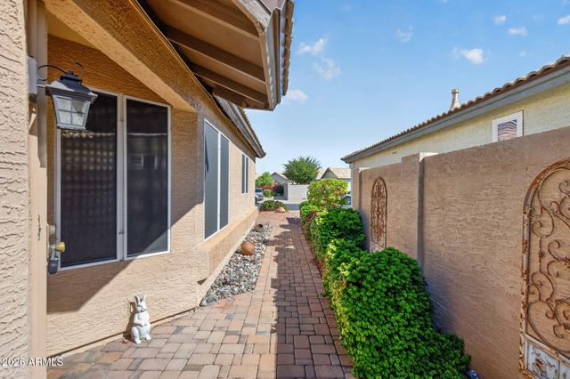 10817 W IRMA Lane, Peoria, AZ 85373