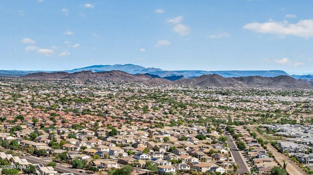 10817 W IRMA Lane, Peoria, AZ 85373