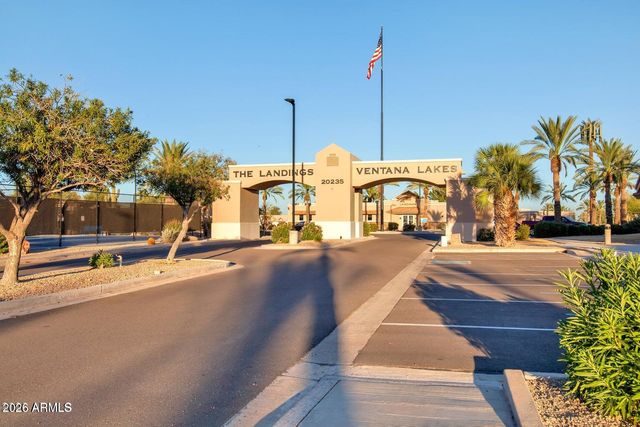 10817 W IRMA Lane, Peoria, AZ 85373
