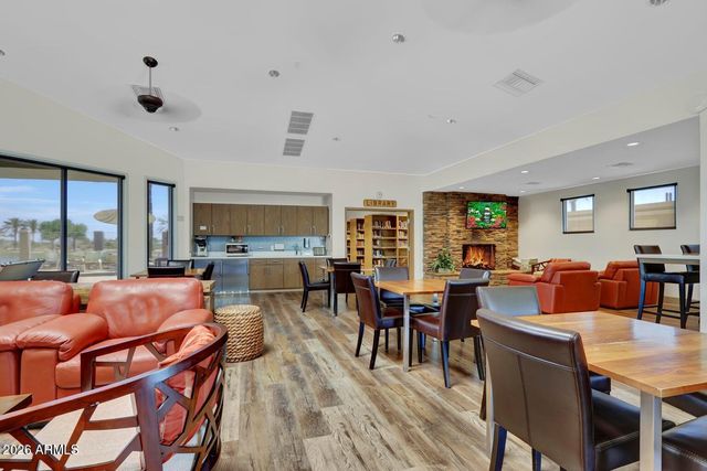 10817 W IRMA Lane, Peoria, AZ 85373
