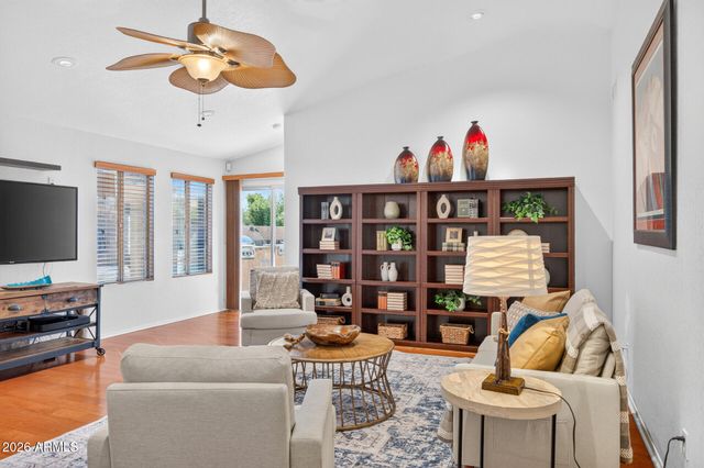 10817 W IRMA Lane, Peoria, AZ 85373