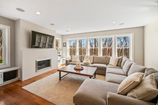 23 Kato Drive, Sudbury, MA 01776