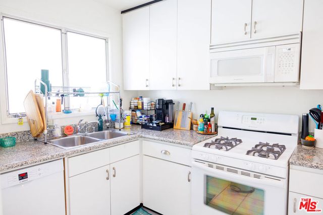 1275 N Harper Avenue 10, West Hollywood, CA 90046