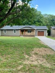 506 Snead Drive, Crossville, TN 38572