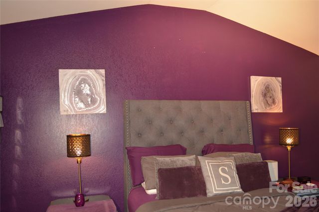 7218 Cuddington Drive, Charlotte, NC 28215