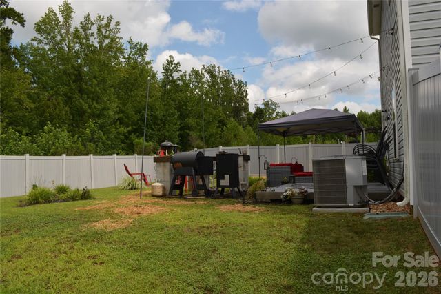 7218 Cuddington Drive, Charlotte, NC 28215