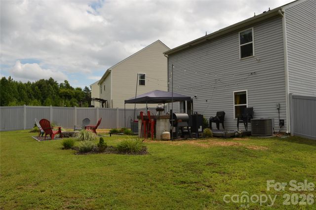7218 Cuddington Drive, Charlotte, NC 28215