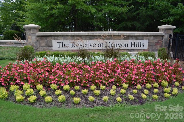 7218 Cuddington Drive, Charlotte, NC 28215