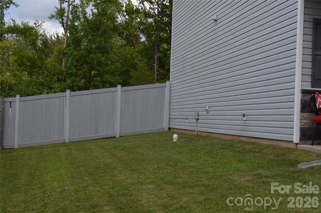 7218 Cuddington Drive, Charlotte, NC 28215