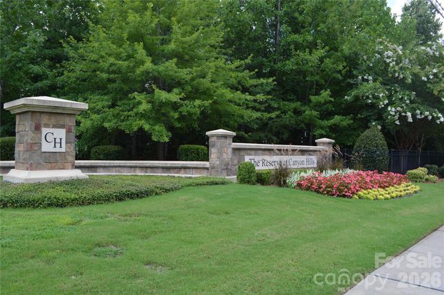 7218 Cuddington Drive, Charlotte, NC 28215