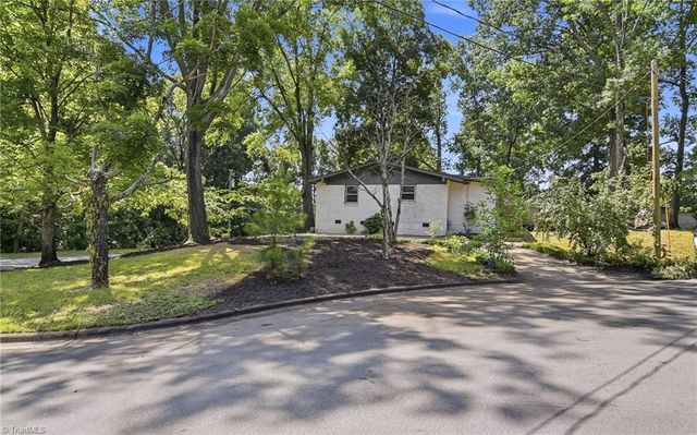 1207 Cliffwood Drive, Greensboro, NC 27406