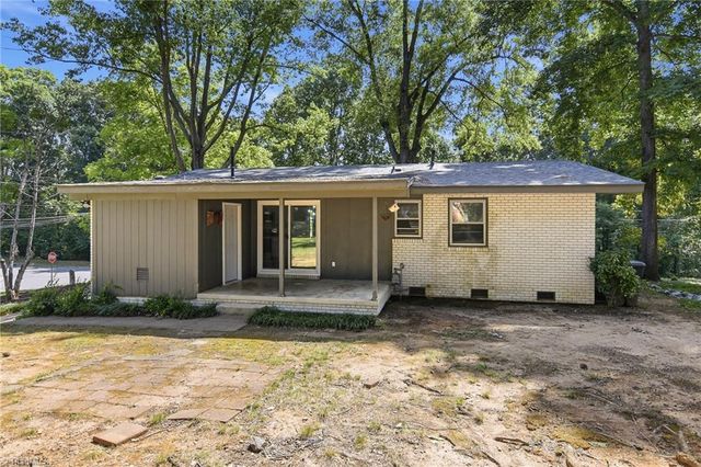 1207 Cliffwood Drive, Greensboro, NC 27406