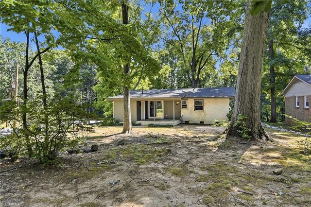 1207 Cliffwood Drive, Greensboro, NC 27406