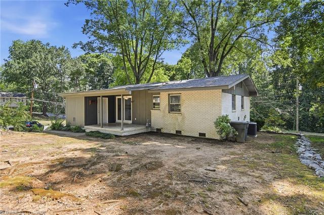 1207 Cliffwood Drive, Greensboro, NC 27406