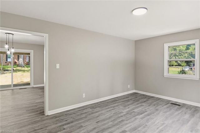 1207 Cliffwood Drive, Greensboro, NC 27406