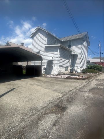 309 Spruce St, Mt Pleasant Boro, PA 15666