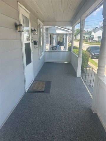 309 Spruce St, Mt Pleasant Boro, PA 15666