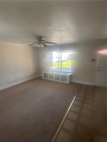 309 Spruce St, Mt Pleasant Boro, PA 15666