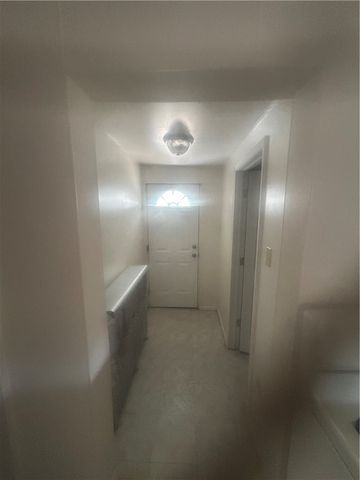 309 Spruce St, Mt Pleasant Boro, PA 15666