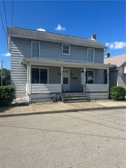 309 Spruce St, Mt Pleasant Boro, PA 15666
