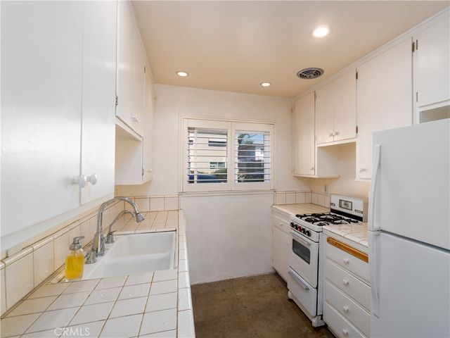 7129 Coldwater Canyon 8, North Hollywood, CA 91605