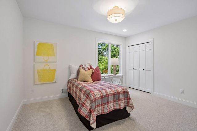 5804 Schaefer Road, Edina, MN 55436