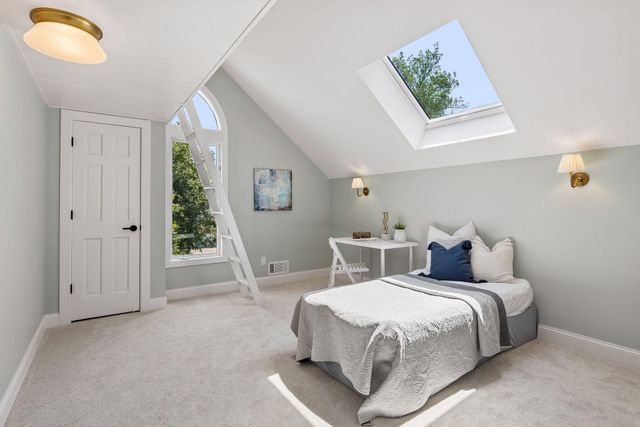5804 Schaefer Road, Edina, MN 55436