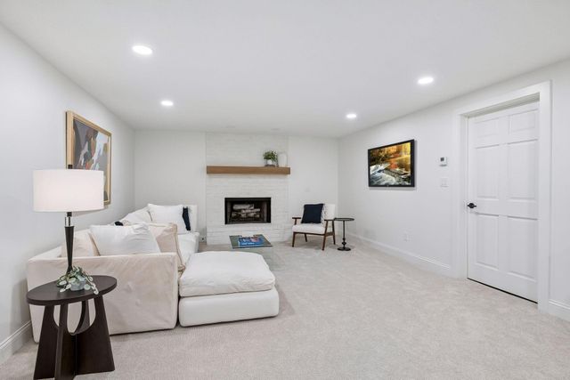 5804 Schaefer Road, Edina, MN 55436