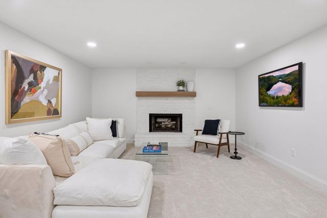 5804 Schaefer Road, Edina, MN 55436