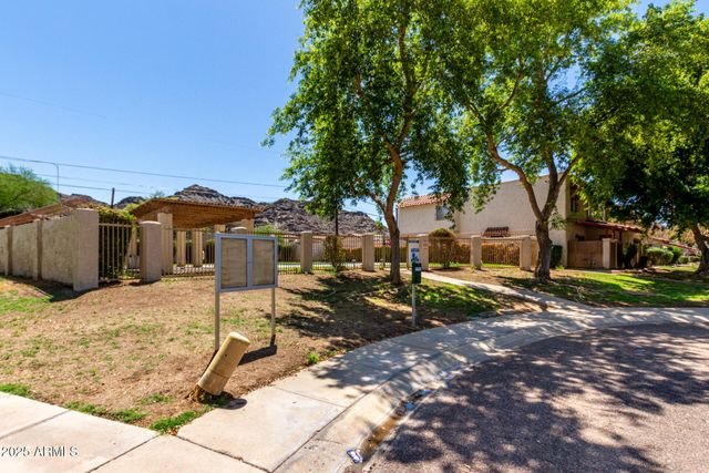 1227 E TOWNLEY Avenue, Phoenix, AZ 85020