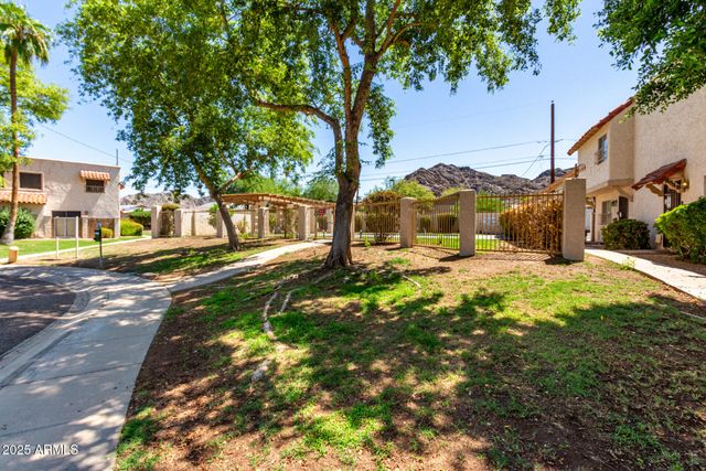 1227 E TOWNLEY Avenue, Phoenix, AZ 85020