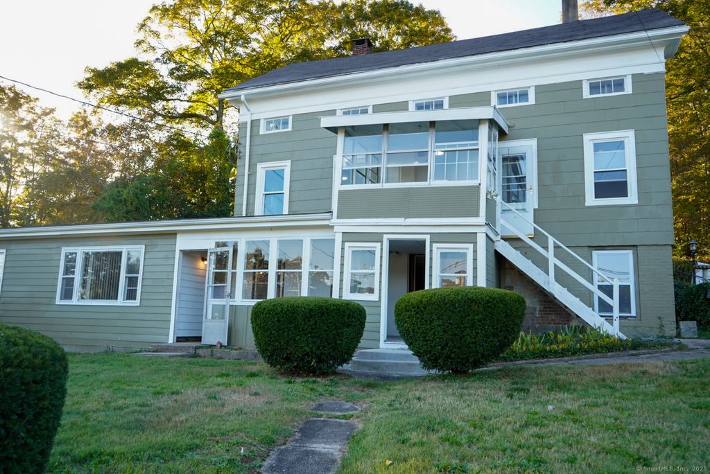 76 Skinner Street, East Hampton, CT 06424