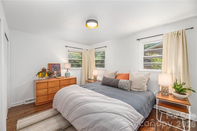 16 Oteen Church Road, Asheville, NC 28805