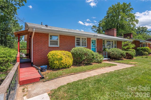 16 Oteen Church Road, Asheville, NC 28805